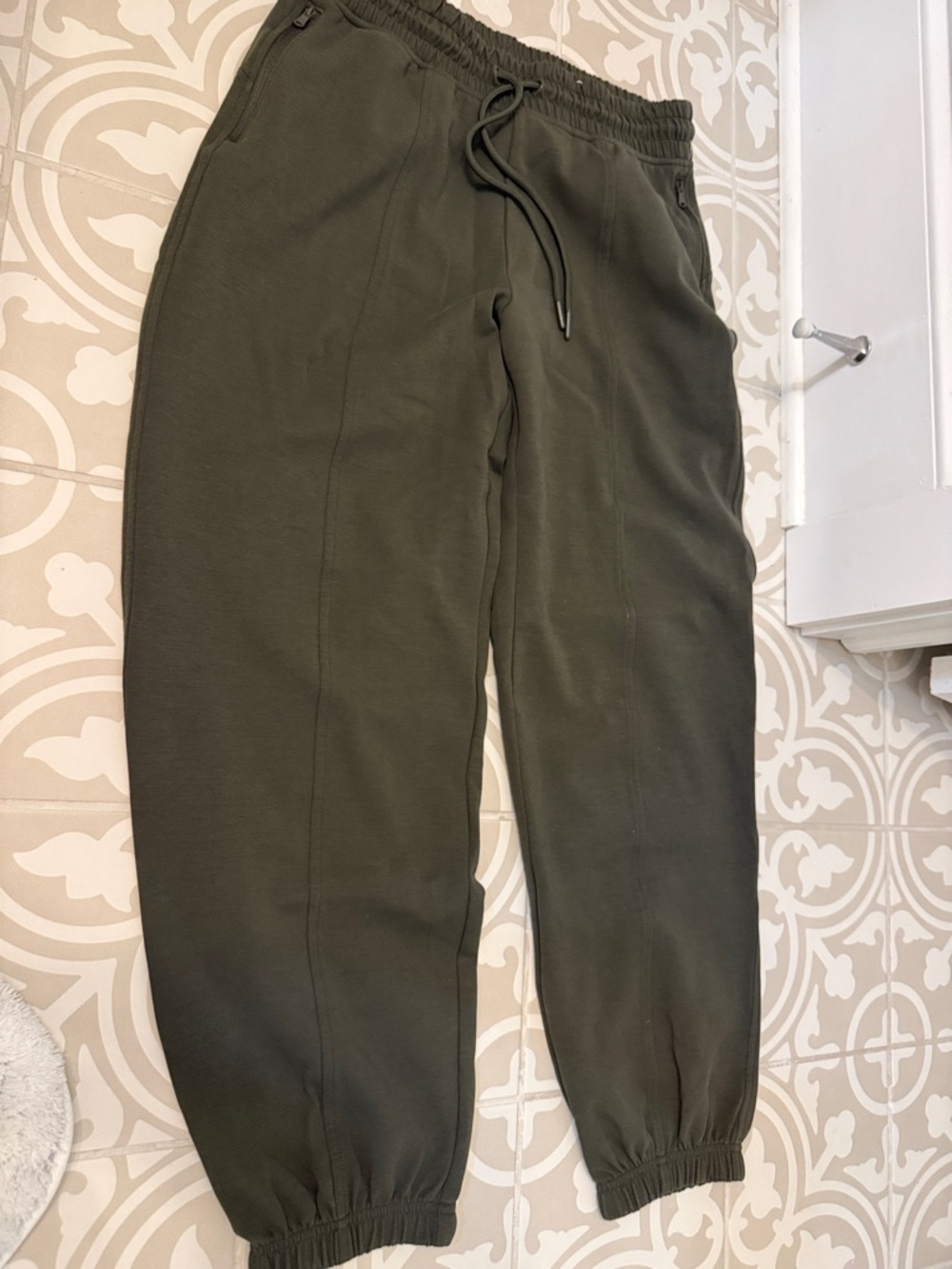 Old Navy Black High-Rise Jogger Sweatpants